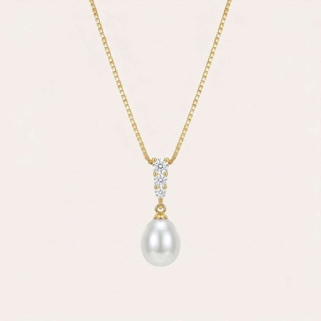 Freshwater Pearl Pendant Necklace in Sterling Silver