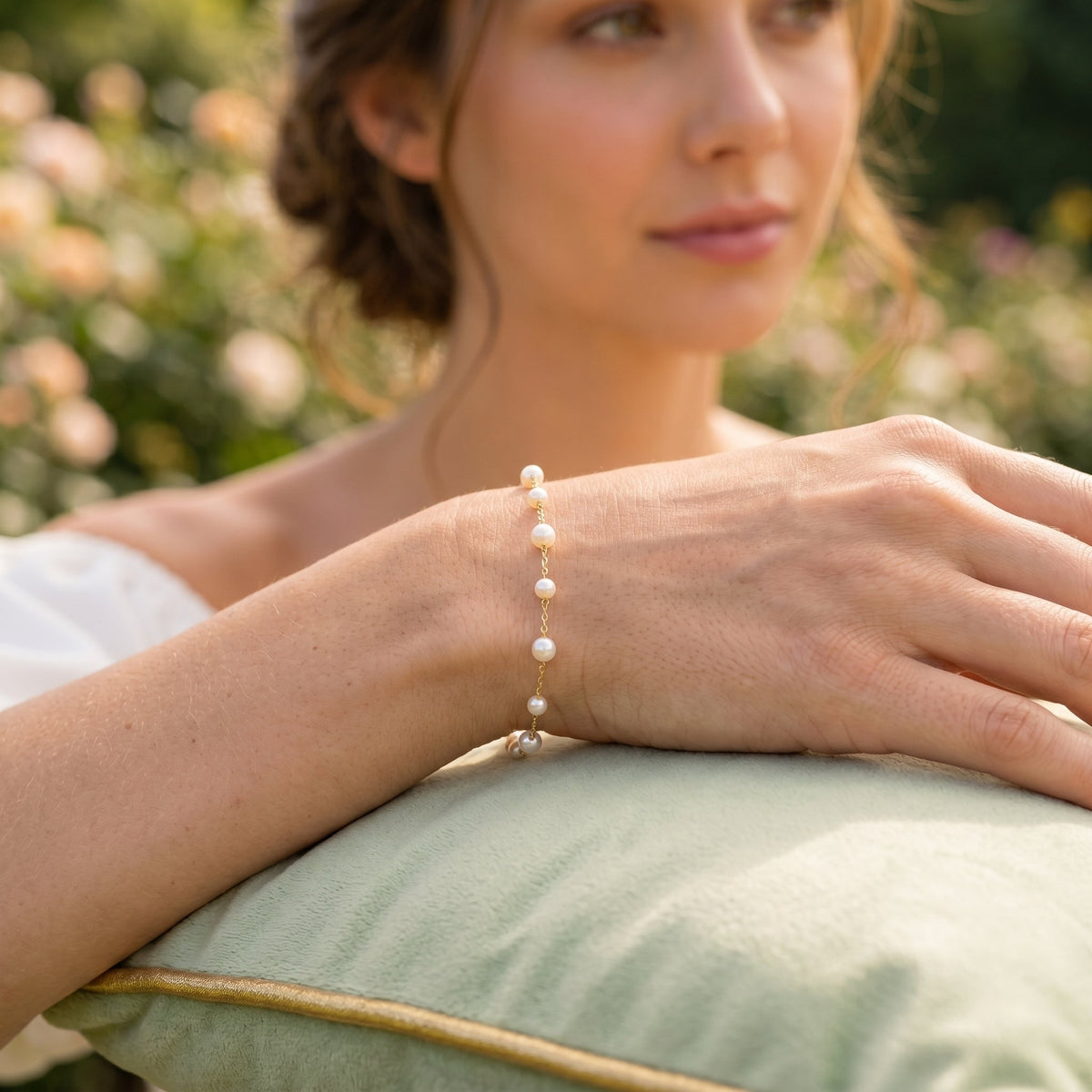 Freshwater Pearl Bracelet in Sterling Silver