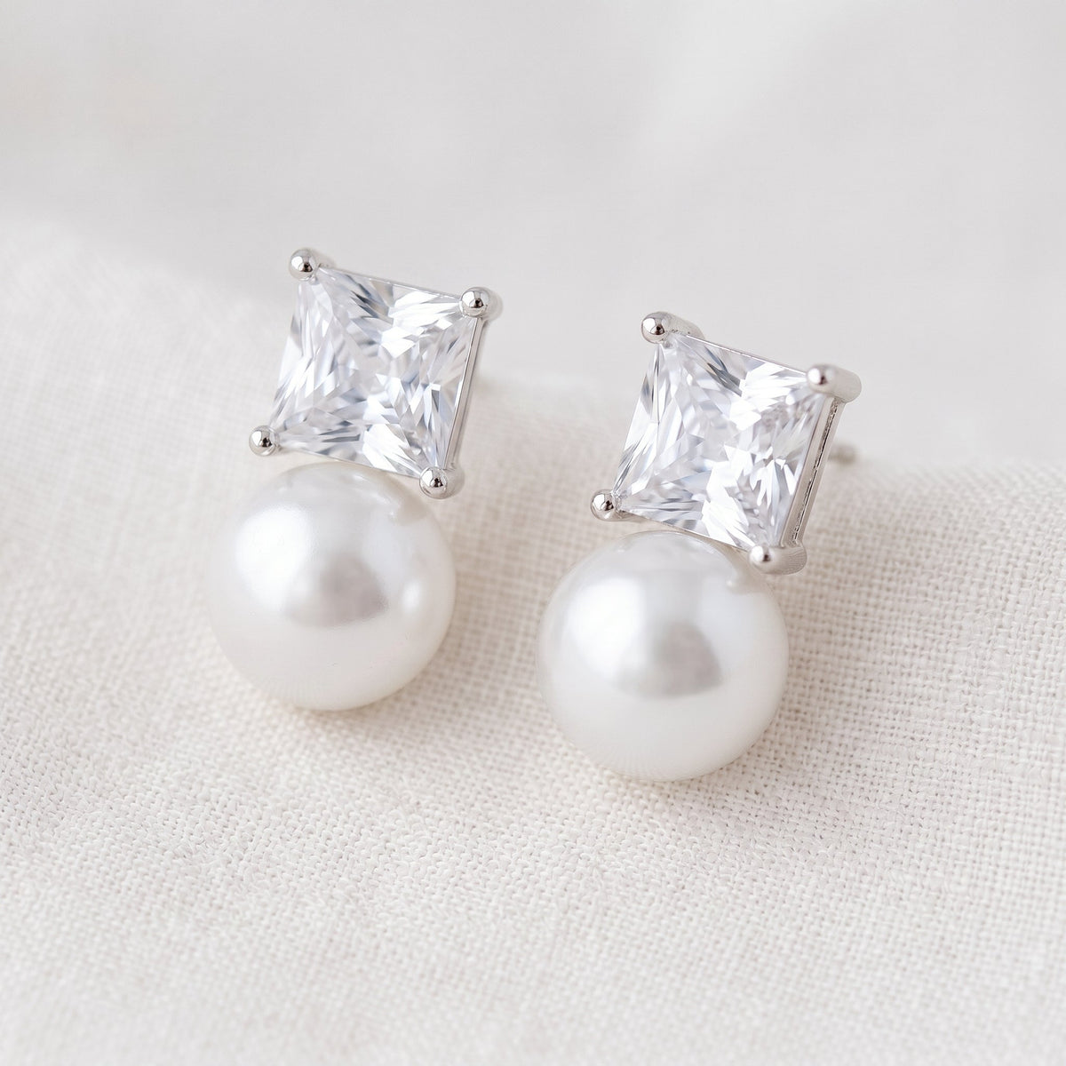 Freshwater Pearl & Zircon Stud Earrings with Silver Needle